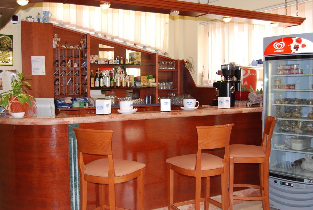 Hotel Il Chierichetto Сан Джовани Ротондо Стая снимка