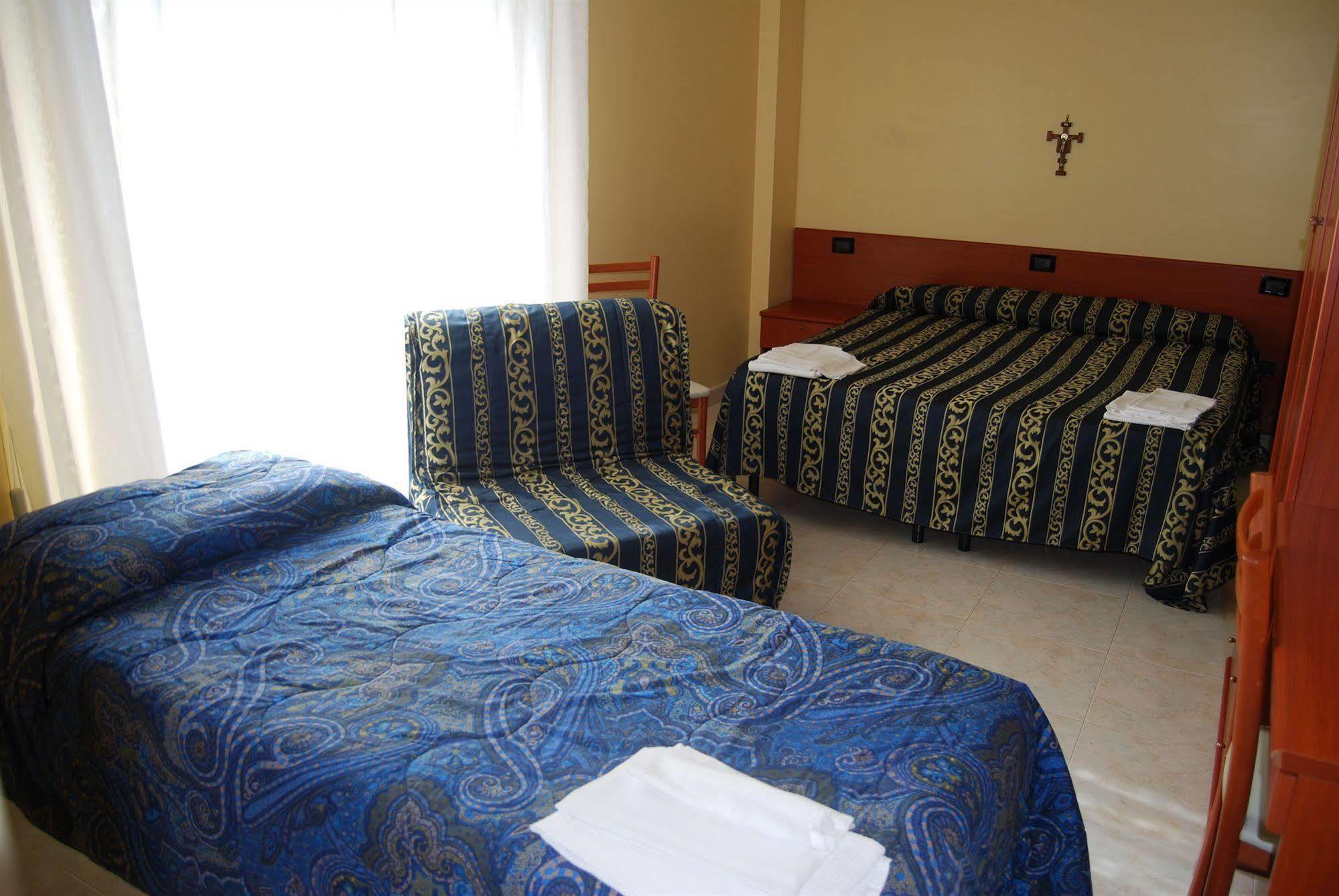 Hotel Il Chierichetto Сан Джовани Ротондо Екстериор снимка
